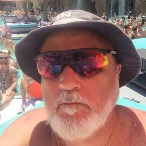 Meet your Posher, Raymond